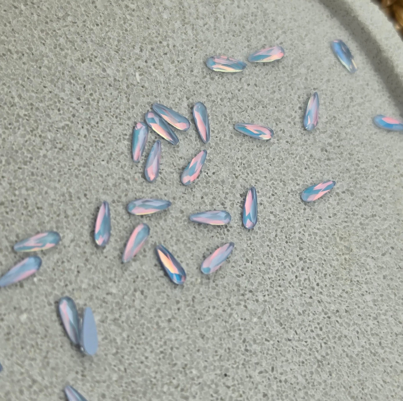 Mini goutte allongé