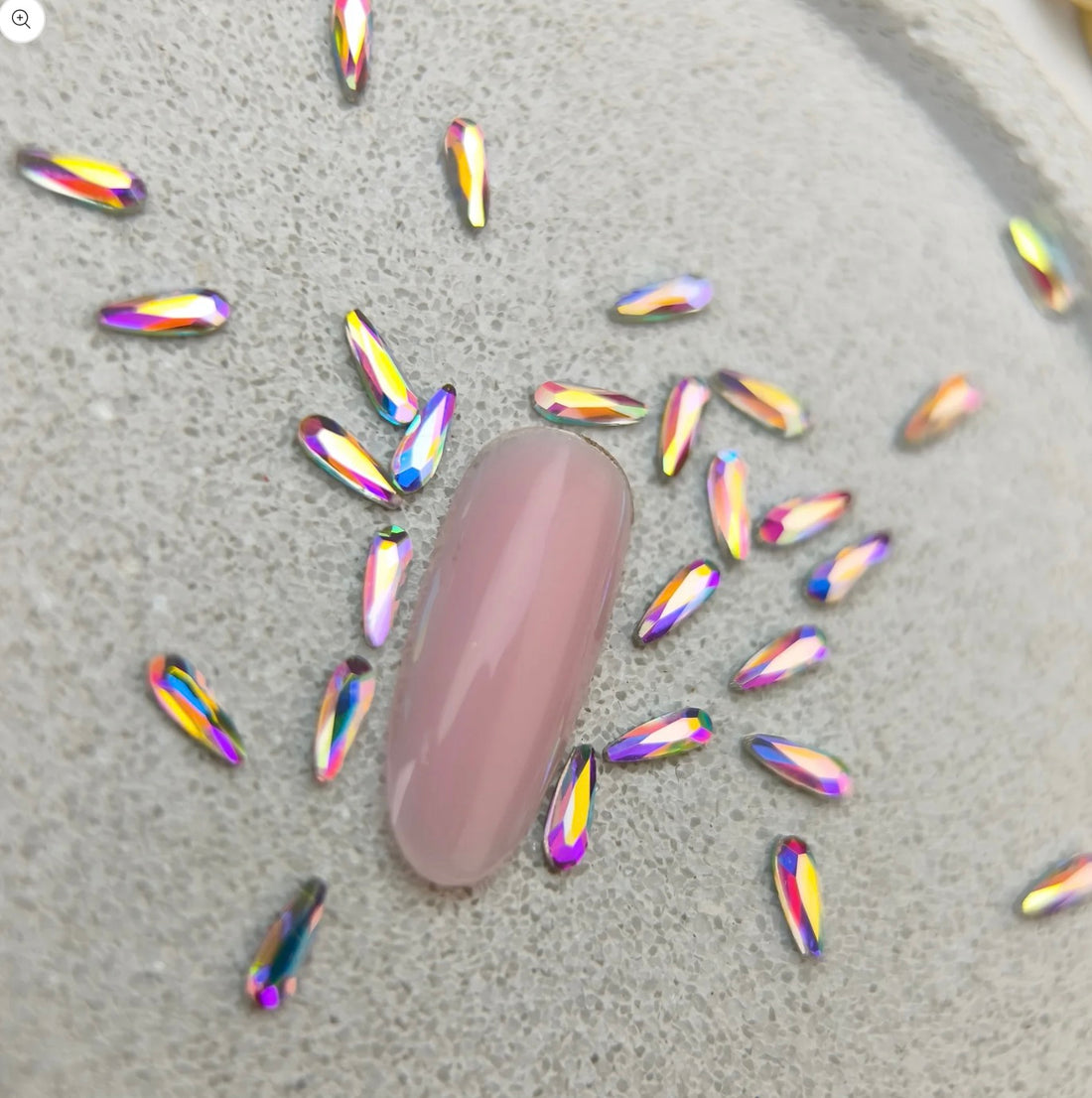 Mini goutte allongé